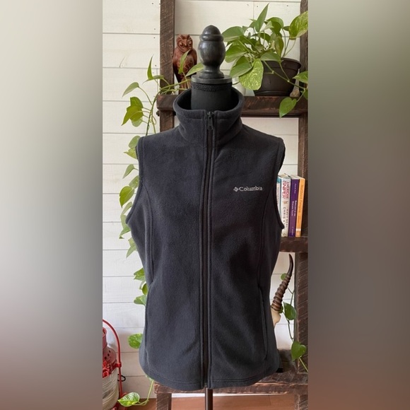 Columbia: Charcoal Black Fleece Zip Up Vest - Picture 3 of 15